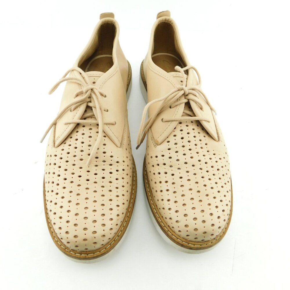 CLARKS Beige Nude Soft Perforated Leather Lace-up Walking Oxfords Sneakers 9